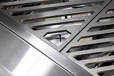 42 Inch 5 Burner Gas Grill With Rear Burner and Built-in Lighting System 42 Inch 5 Burner Gas Grill With Rear Burner and Built-in Lighting System